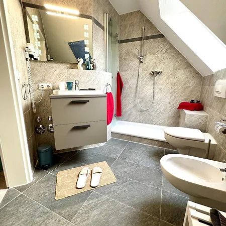 Oewern Diek App 47 * Wustrow